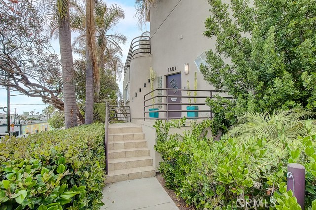 1401 Manhattan Avenue, Hermosa Beach, California 90254, 4 Bedrooms Bedrooms, ,3 BathroomsBathrooms,Residential,Sold,Manhattan,SB19160041