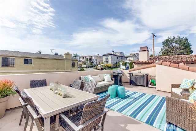 1610 Speyer Lane, Redondo Beach, California 90278, 4 Bedrooms Bedrooms, ,3 BathroomsBathrooms,Residential,Sold,Speyer,SB20089547