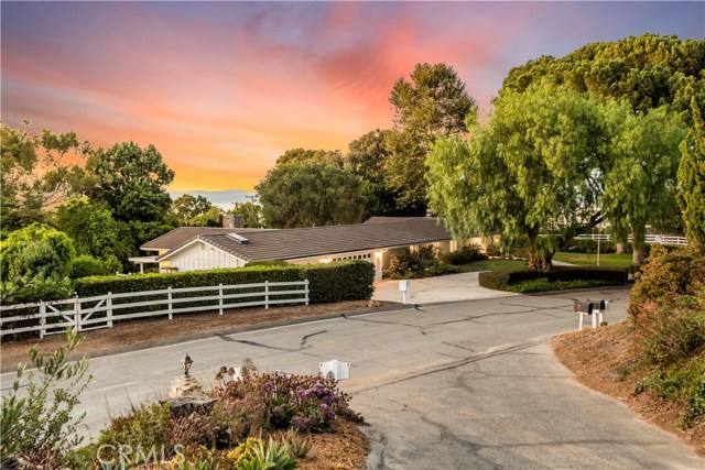 1 Bowie Road, Rolling Hills, California 90274, 4 Bedrooms Bedrooms, ,2 BathroomsBathrooms,Residential,Sold,Bowie,PV20167076