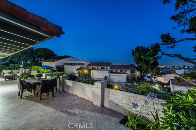 160 Aspen Way, Rolling Hills Estates, California 90274, 3 Bedrooms Bedrooms, ,2 BathroomsBathrooms,Residential,Sold,Aspen Way,PV20146258