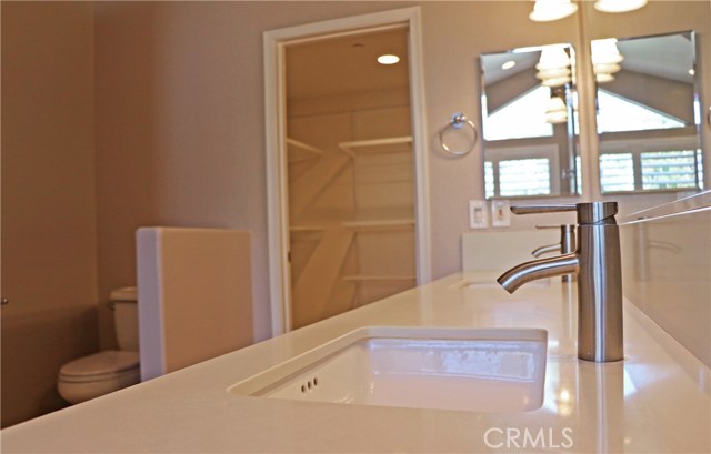 2010 Speyer Lane, Redondo Beach, California 90278, 4 Bedrooms Bedrooms, ,3 BathroomsBathrooms,Residential,Sold,Speyer,SB19176362