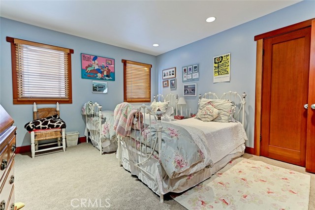 539 4th Street, Manhattan Beach, California 90266, 4 Bedrooms Bedrooms, ,3 BathroomsBathrooms,Residential,Sold,4th,SB21030047