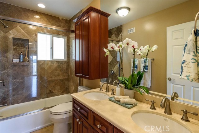 1903 Santa Rena Drive, Rancho Palos Verdes, California 90275, 3 Bedrooms Bedrooms, ,1 BathroomBathrooms,Residential,Sold,Santa Rena,PV18159918