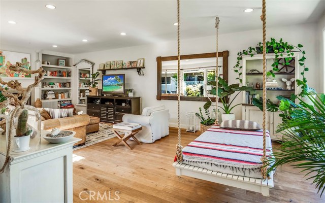 17 Seahurst Road, Rolling Hills Estates, California 90274, 5 Bedrooms Bedrooms, ,5 BathroomsBathrooms,Residential,Sold,Seahurst,PV20141601