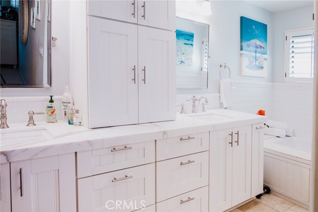 3 Nantucket Place, Manhattan Beach, California 90266, 3 Bedrooms Bedrooms, ,3 BathroomsBathrooms,Residential,Sold,Nantucket,SB19016293