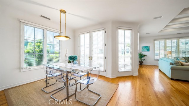 1002 5th Street, Hermosa Beach, California 90254, 5 Bedrooms Bedrooms, ,2 BathroomsBathrooms,Residential,Sold,5th,SB20139034