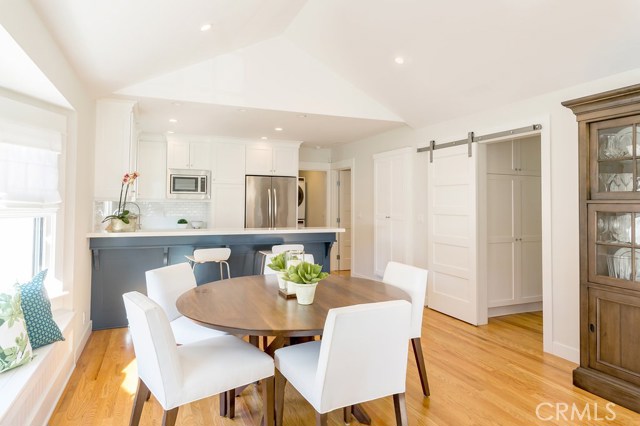 304 Gertruda Avenue, Redondo Beach, California 90277, 3 Bedrooms Bedrooms, ,2 BathroomsBathrooms,Residential,Sold,Gertruda,PV17065927