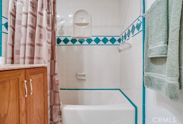 2418 Ives Lane, Redondo Beach, California 90278, 3 Bedrooms Bedrooms, ,2 BathroomsBathrooms,Residential,Sold,Ives,SB21103081