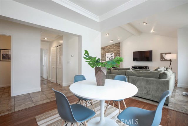 2511 Rockefeller Lane, Redondo Beach, California 90278, 3 Bedrooms Bedrooms, ,2 BathroomsBathrooms,Residential,Sold,Rockefeller,SB21046800