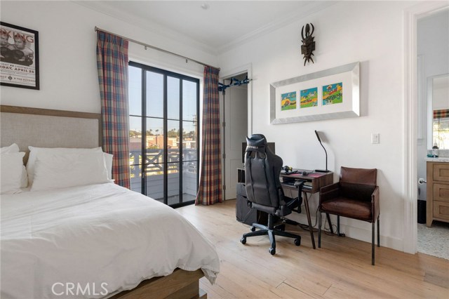 1405 Oak Avenue, Manhattan Beach, California 90266, 4 Bedrooms Bedrooms, ,4 BathroomsBathrooms,Residential,Sold,Oak,SB20231748