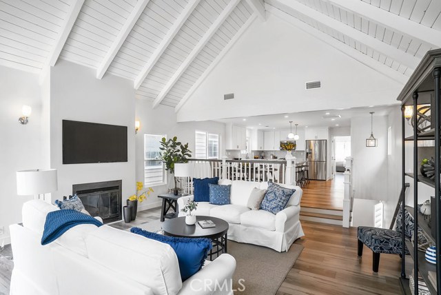 1808 Rockefeller Lane, Redondo Beach, California 90278, 3 Bedrooms Bedrooms, ,2 BathroomsBathrooms,Residential,Sold,Rockefeller,SB18082595