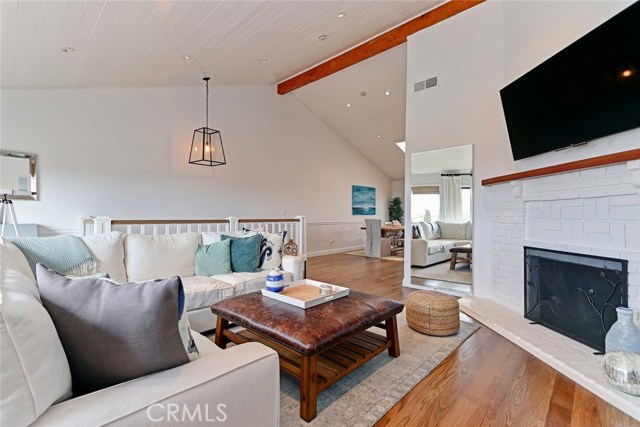 230 Guadalupe Avenue, Redondo Beach, California 90277, 2 Bedrooms Bedrooms, ,1 BathroomBathrooms,Residential,Sold,Guadalupe,SB17248817