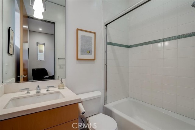 200 38th Street, Manhattan Beach, California 90266, 3 Bedrooms Bedrooms, ,4 BathroomsBathrooms,Residential,Sold,38th,PW21027936