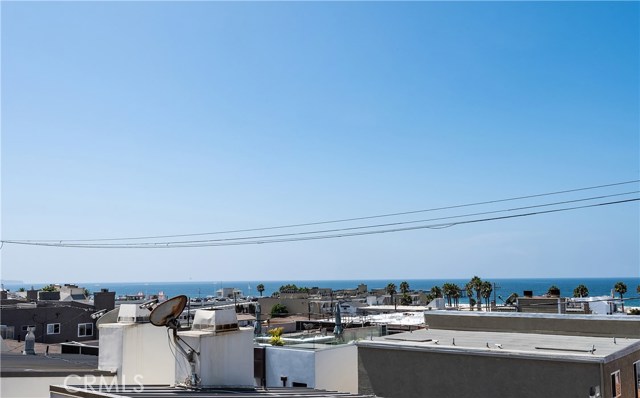 1523 Manhattan Avenue, Hermosa Beach, California 90254, 4 Bedrooms Bedrooms, ,5 BathroomsBathrooms,Residential,Sold,Manhattan,SB18207493