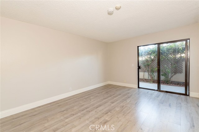 700 Esplanade, Redondo Beach, California 90277, 2 Bedrooms Bedrooms, ,2 BathroomsBathrooms,Residential,Sold,Esplanade,SB19106443