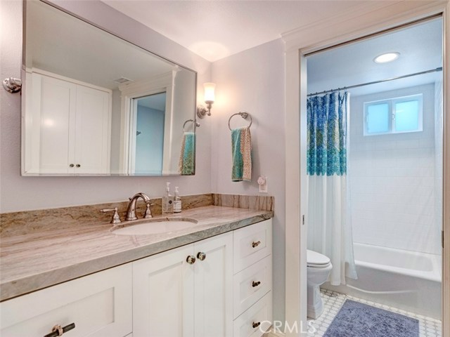 663 Longfellow Avenue, Hermosa Beach, California 90254, 3 Bedrooms Bedrooms, ,2 BathroomsBathrooms,Residential,Sold,Longfellow,SB19130775