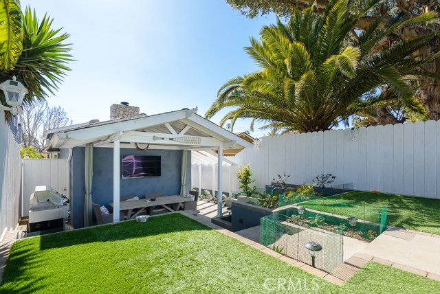 616 Rosecrans Avenue, Manhattan Beach, California 90266, 3 Bedrooms Bedrooms, ,2 BathroomsBathrooms,Residential,Sold,Rosecrans,SB18100913