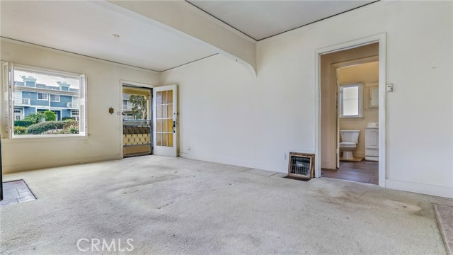 524 Broadway, Redondo Beach, California 90277, 2 Bedrooms Bedrooms, ,1 BathroomBathrooms,Residential,Sold,Broadway,RS18102372