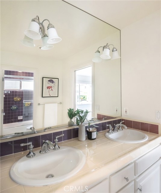 653 26th Street, Manhattan Beach, California 90266, 5 Bedrooms Bedrooms, ,3 BathroomsBathrooms,Residential,Sold,26th,SB20212794