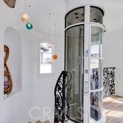 3-story elevator