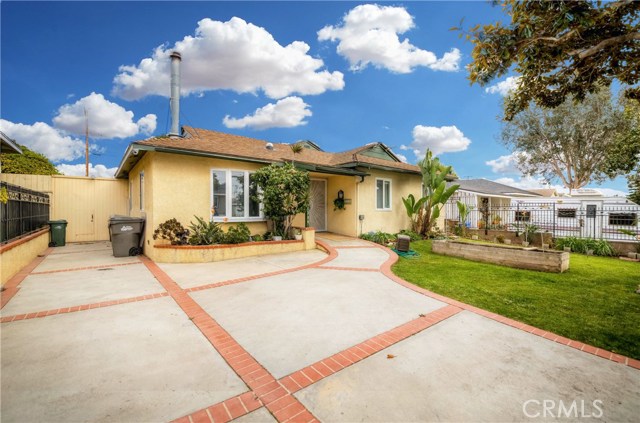 1304 Firmona Avenue, Redondo Beach, California 90278, 4 Bedrooms Bedrooms, ,2 BathroomsBathrooms,Residential,Sold,Firmona,SB20046150