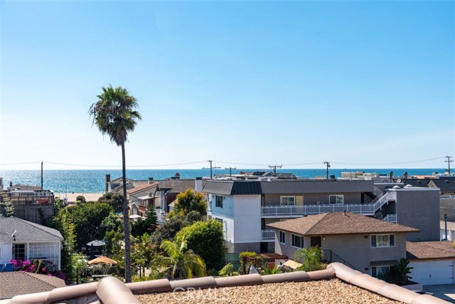 1744 Hermosa Avenue, Hermosa Beach, California 90254, 4 Bedrooms Bedrooms, ,2 BathroomsBathrooms,Residential,Sold,Hermosa,SB21053900