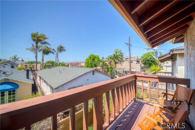 1525 Wollacott Street, Redondo Beach, California 90278, 3 Bedrooms Bedrooms, ,2 BathroomsBathrooms,Residential,Sold,Wollacott,SB19203035