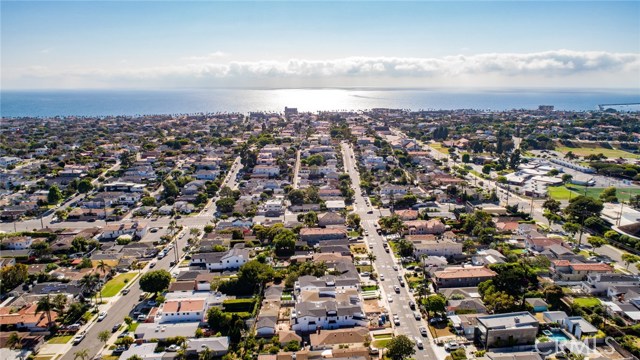 1018 Avenue A, Redondo Beach, California 90277, 6 Bedrooms Bedrooms, ,6 BathroomsBathrooms,Residential,Sold,Avenue A,PV20118056