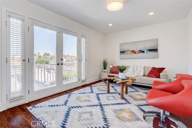 1705 Van Horne Lane, Redondo Beach, California 90278, 3 Bedrooms Bedrooms, ,1 BathroomBathrooms,Residential,Sold,Van Horne,SB20201829