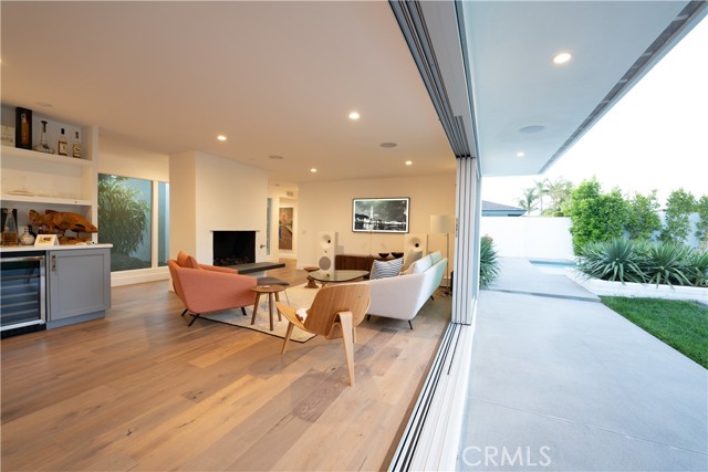 109e63c6 E660 4794 969b E4a3c2025a86