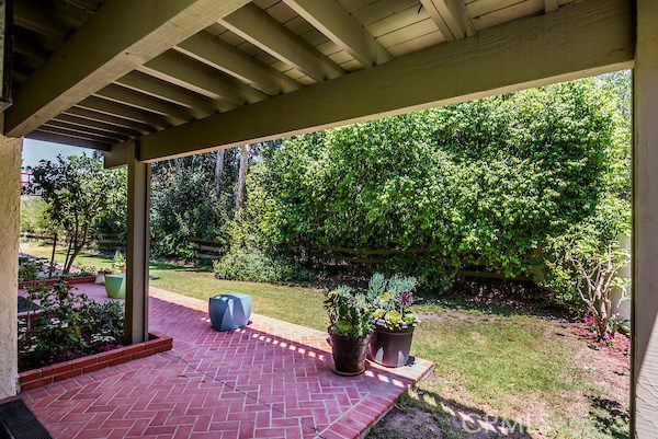 51 Oaktree Lane, Rolling Hills Estates, California 90274, 3 Bedrooms Bedrooms, ,1 BathroomBathrooms,Residential,Sold,Oaktree,PV18157602
