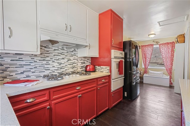 528 Garnet Street, Redondo Beach, California 90277, 4 Bedrooms Bedrooms, ,1 BathroomBathrooms,Residential,Sold,Garnet,PV19254861