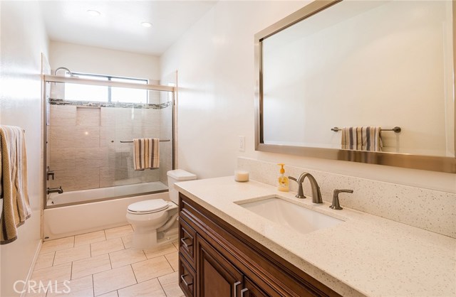 2507 Huntington Lane Lane, Redondo Beach, California 90278, 3 Bedrooms Bedrooms, ,2 BathroomsBathrooms,Residential,Sold,Huntington Lane,SB18089282