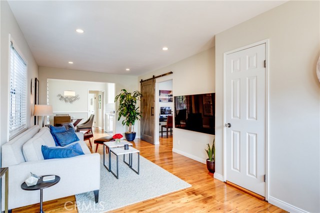 1201 20th Place, Hermosa Beach, California 90254, 2 Bedrooms Bedrooms, ,1 BathroomBathrooms,Residential,Sold,20th,SB20009465