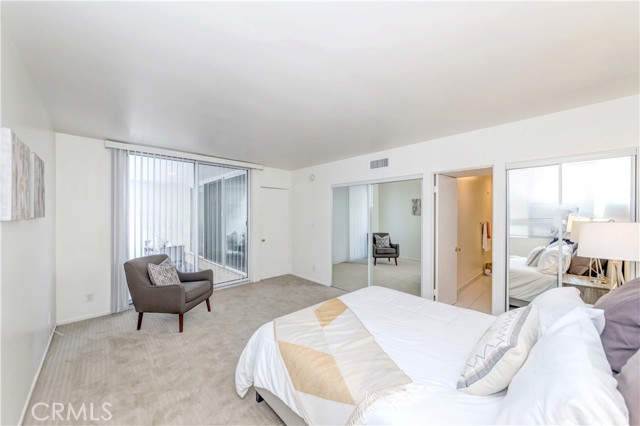 1 Bed Home for Sale in Beverly Hills, California