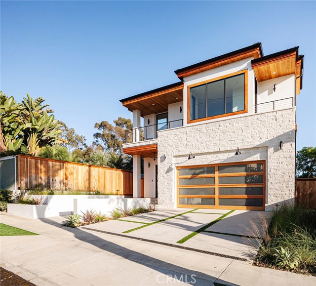 Photo of 704 Poppy Avenue, Corona del Mar, CA 92625