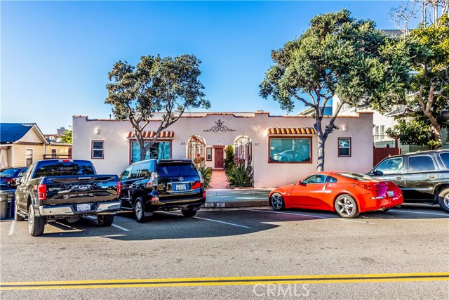 215 Carnelian Street, Redondo Beach, California 90277, ,Residential Income,Sold,Carnelian,SB19005839