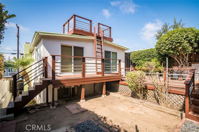 1140 7th Place, Hermosa Beach, California 90254, 3 Bedrooms Bedrooms, ,2 BathroomsBathrooms,Residential,Sold,7th,SB17188337