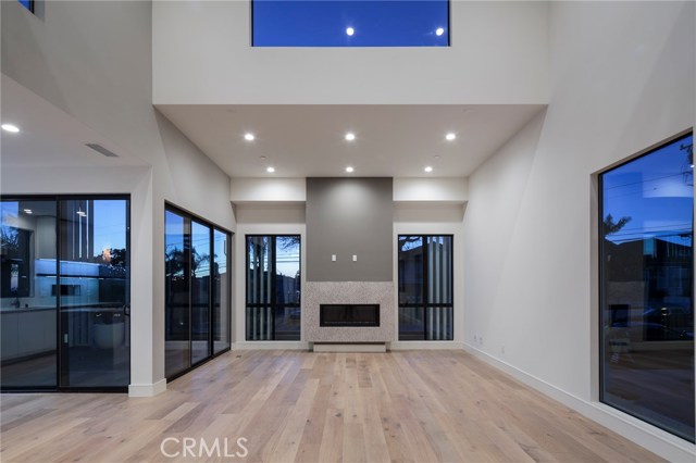 228 Helberta Avenue, Redondo Beach, California 90277, 5 Bedrooms Bedrooms, ,5 BathroomsBathrooms,Residential,Sold,Helberta,PV18015757