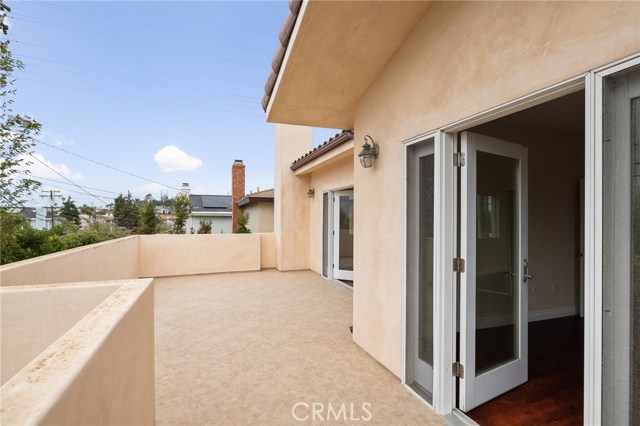 531 Prospect Avenue, Redondo Beach, California 90277, 4 Bedrooms Bedrooms, ,3 BathroomsBathrooms,Residential,Sold,Prospect,SB20117402