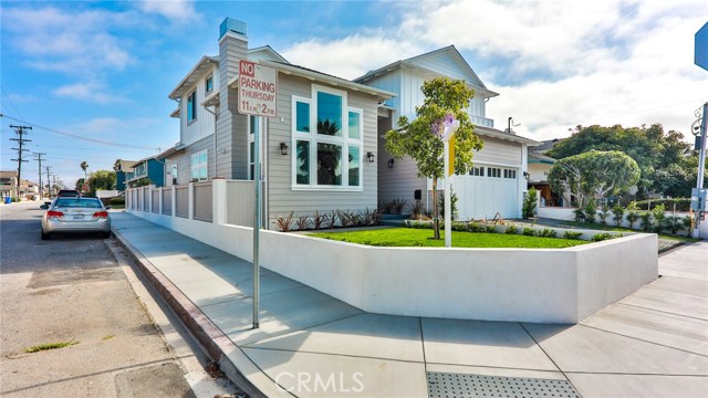 2022 Bataan Road, Redondo Beach, California 90278, 5 Bedrooms Bedrooms, ,4 BathroomsBathrooms,Residential,Sold,Bataan,PV20137433