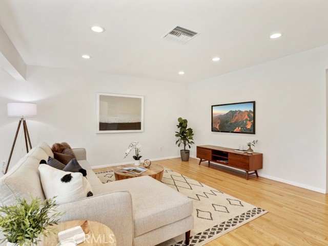 3 Bed Home for Sale in Calabasas, California