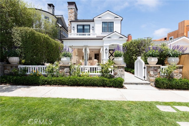 Photo of 327 Poinsettia Avenue, Corona del Mar, CA 92625