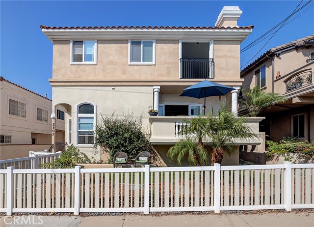2403 Rockefeller Lane, Redondo Beach, California 90278, 3 Bedrooms Bedrooms, ,2 BathroomsBathrooms,Residential,Sold,Rockefeller,SB20212626