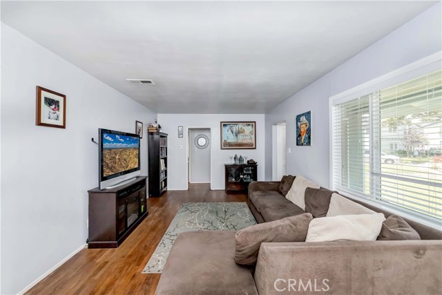 1202 Firmona Avenue, Redondo Beach, California 90278, 3 Bedrooms Bedrooms, ,2 BathroomsBathrooms,Residential,Sold,Firmona,SB20101809