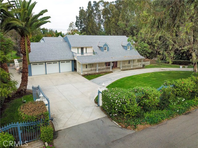 Photo of 644 S Peralta Hills Drive, Anaheim Hills, CA 92807