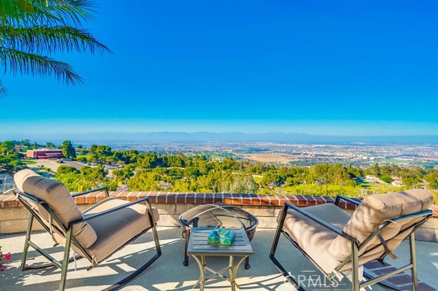 3023 Crownview Drive, Rancho Palos Verdes, California 90275, 4 Bedrooms Bedrooms, ,3 BathroomsBathrooms,Residential,Sold,Crownview,PW18148157