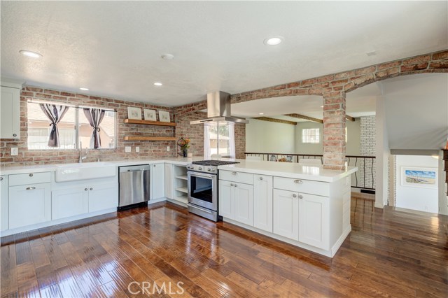 2003 Mathews Avenue, Redondo Beach, California 90278, 3 Bedrooms Bedrooms, ,2 BathroomsBathrooms,Residential,Sold,Mathews,SB20131644