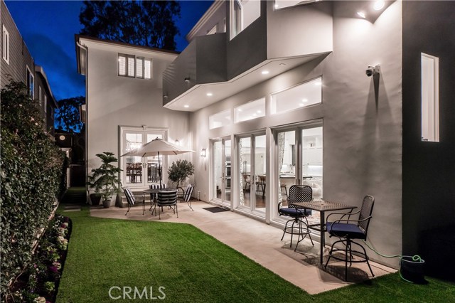 3304 Poinsettia Avenue, Manhattan Beach, California 90266, 5 Bedrooms Bedrooms, ,2 BathroomsBathrooms,Residential,Sold,Poinsettia,SB20035052