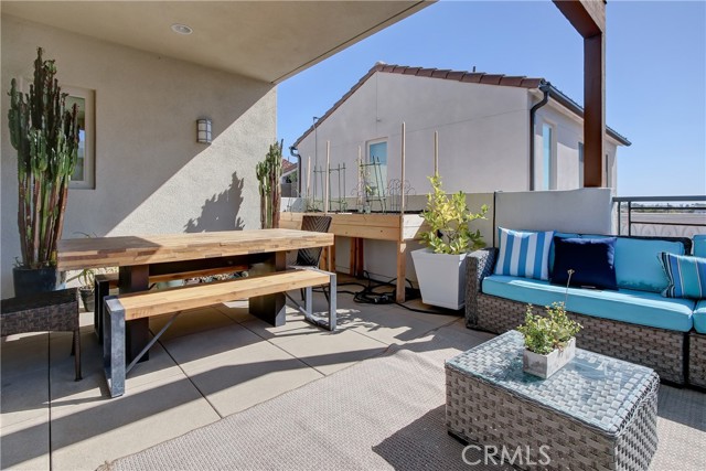 3 Bed Home for Sale in Hawthorne, California